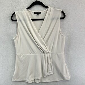 Banana Republic Women’s Top Size M White Surplice V-neck Sleeveless EUC